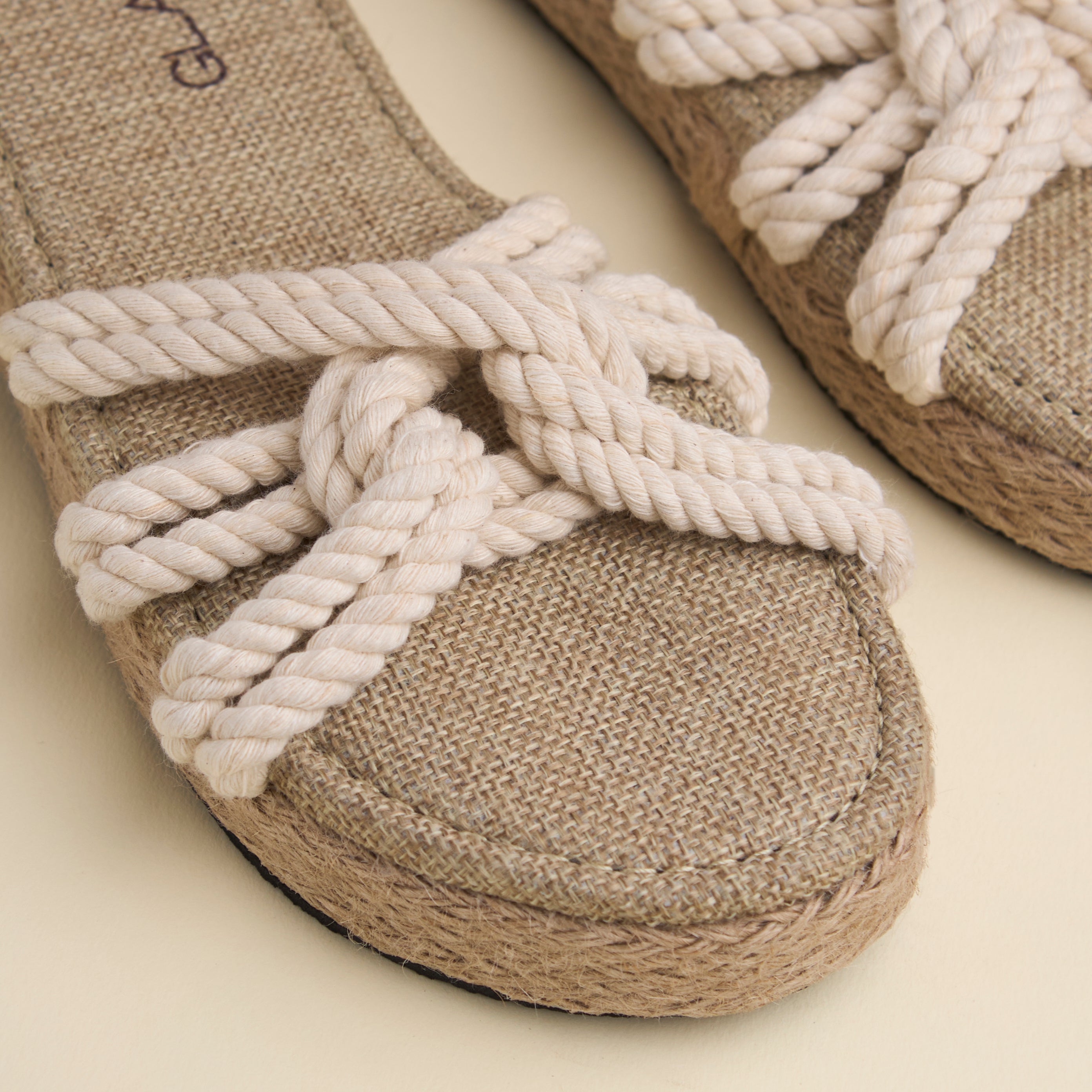 APHRODITE Slippers — handcrafted women's slippers from Glamsy Egypt