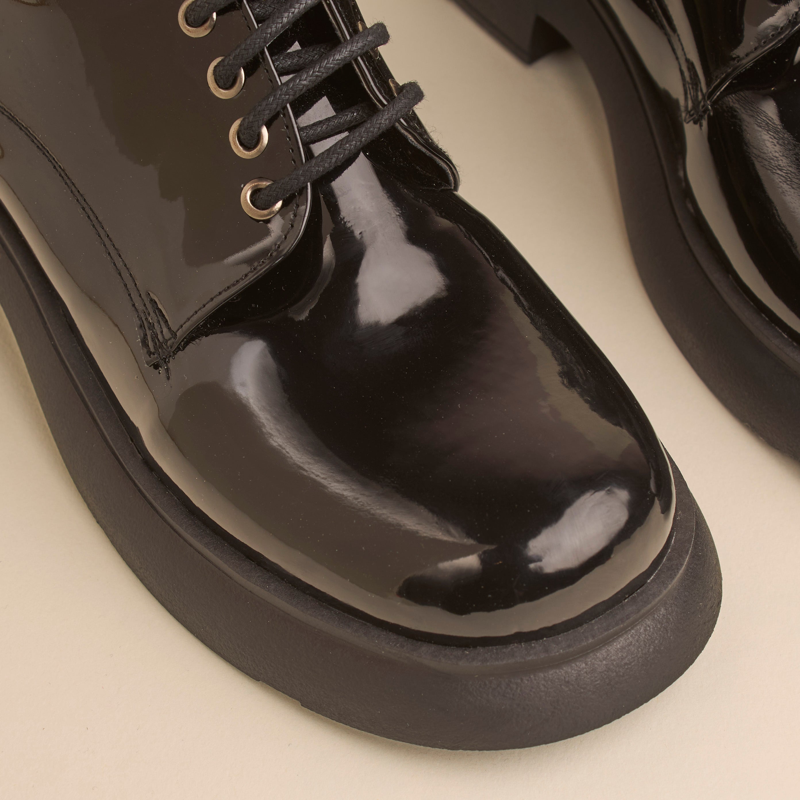 Verona Oxford Loafers — handcrafted women's loafers from Glamsy Egypt