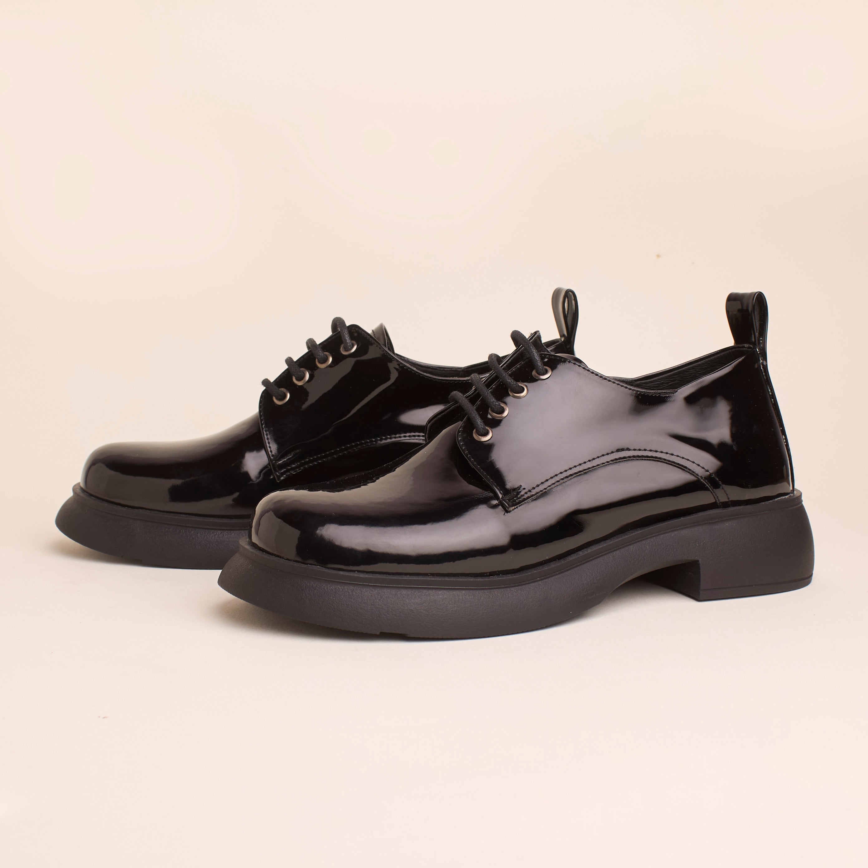 Verona Oxford Loafers — handcrafted women's loafers from Glamsy Egypt