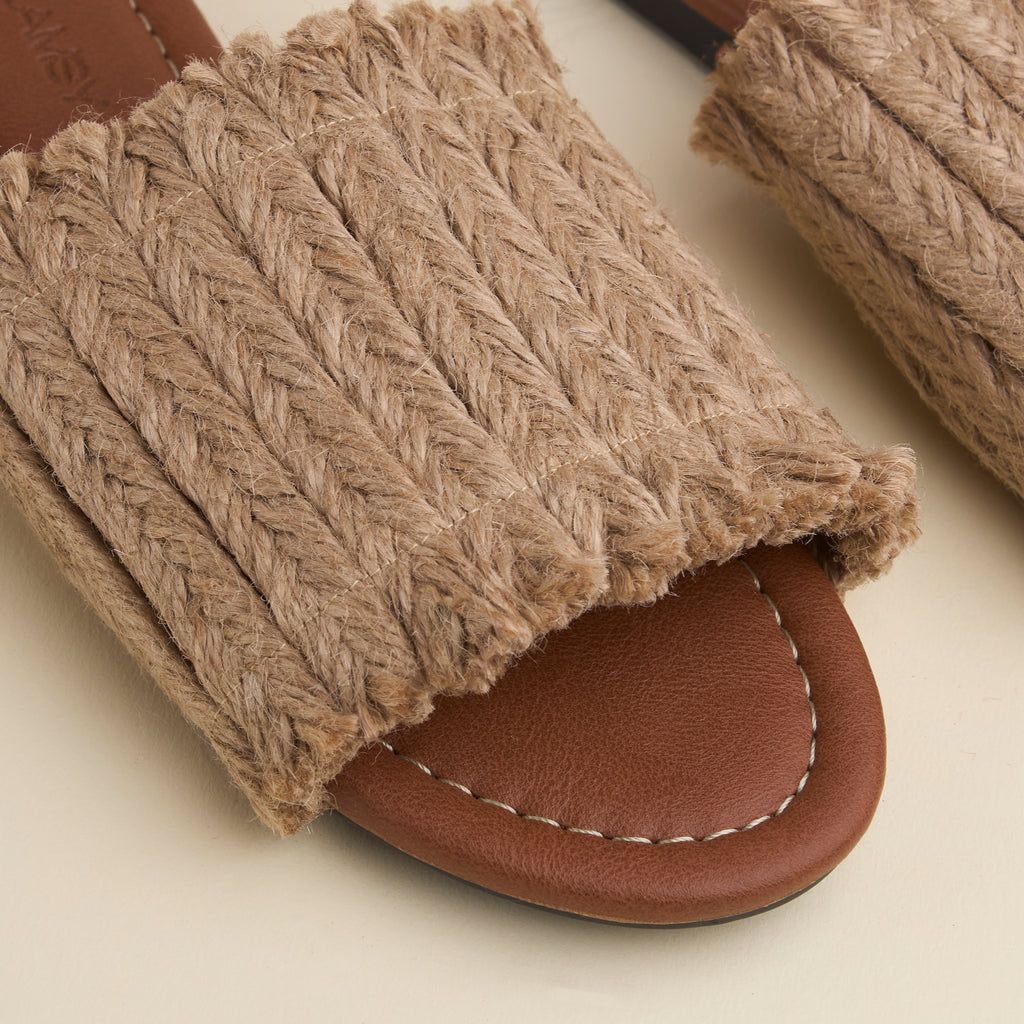 Katia Slippers — handcrafted women's slippers from Glamsy Egypt