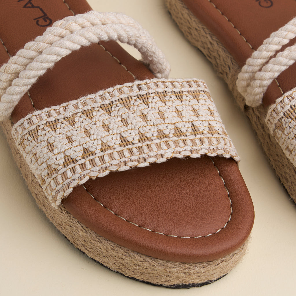 ANTHEIA Slippers in Havane — handcrafted women's slippers from Glamsy Egypt