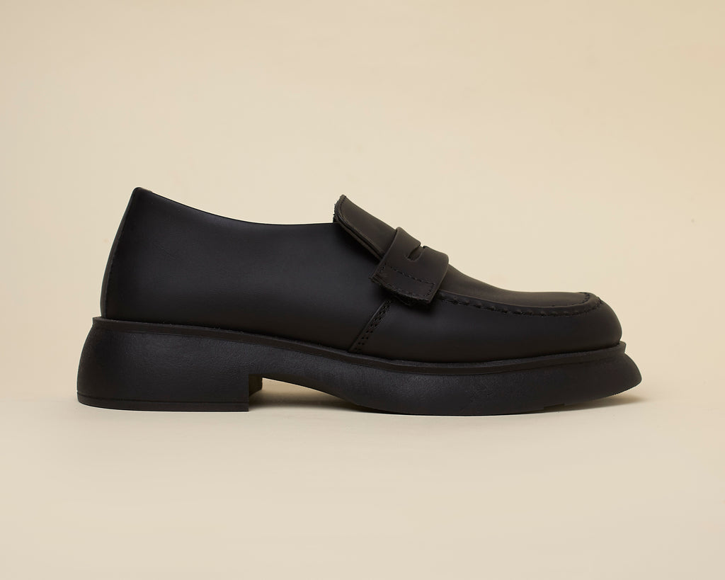 Luna Loafers — handcrafted women's loafers from Glamsy Egypt