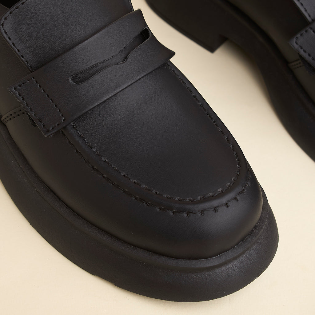Luna Loafers — handcrafted women's loafers from Glamsy Egypt
