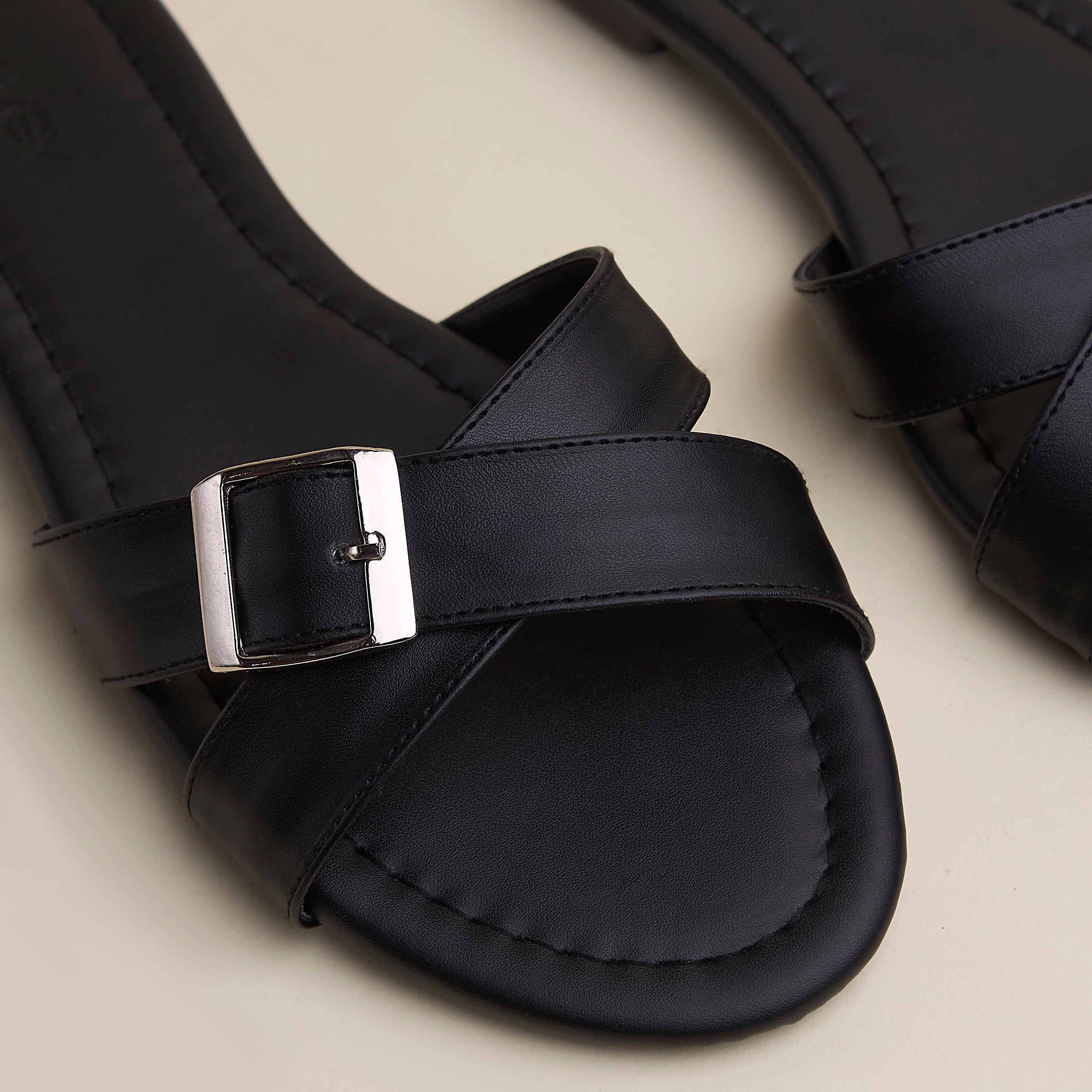 Harmonia Slippers — handcrafted women's slippers from Glamsy Egypt
