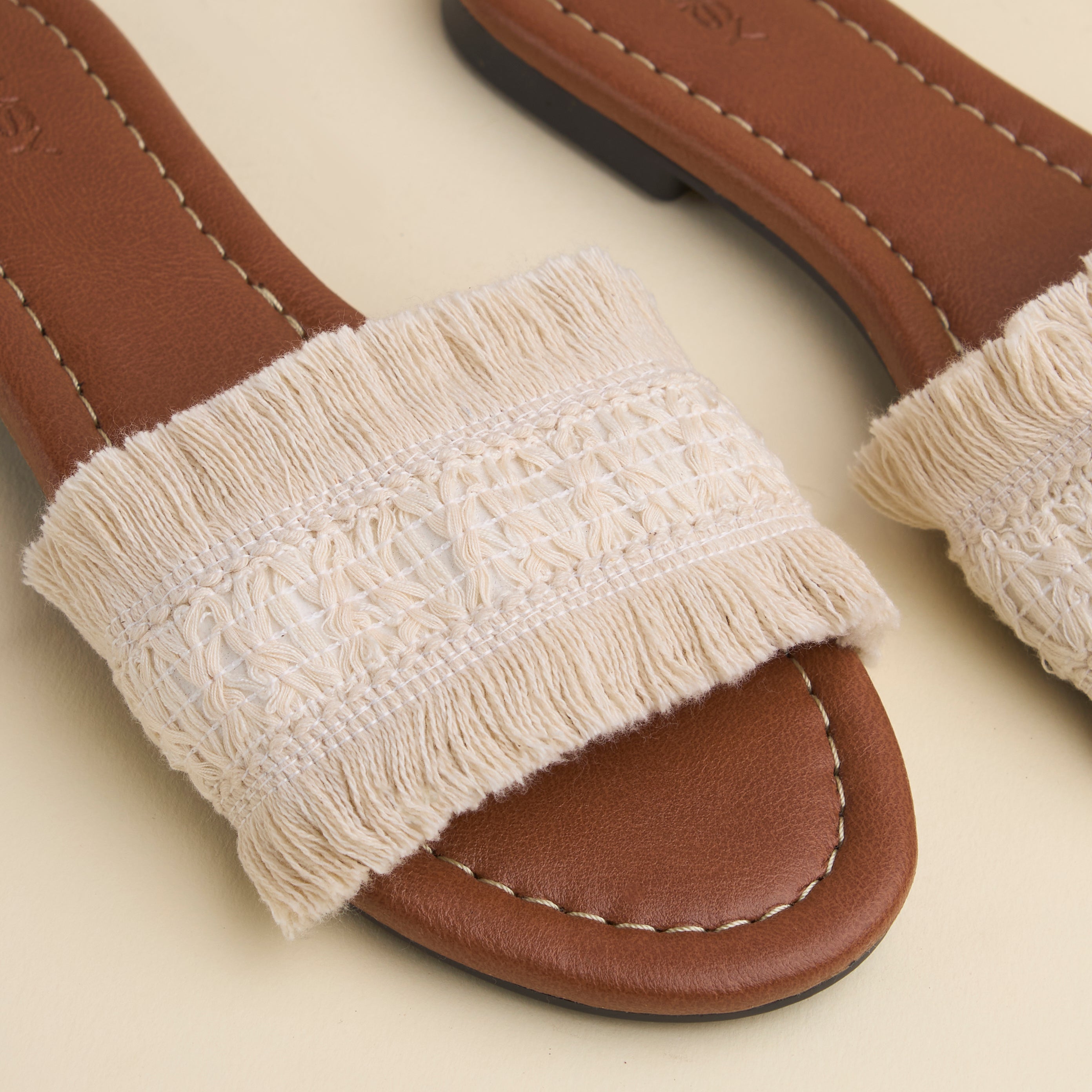 Chilla Slippers — handcrafted women's slippers from Glamsy Egypt
