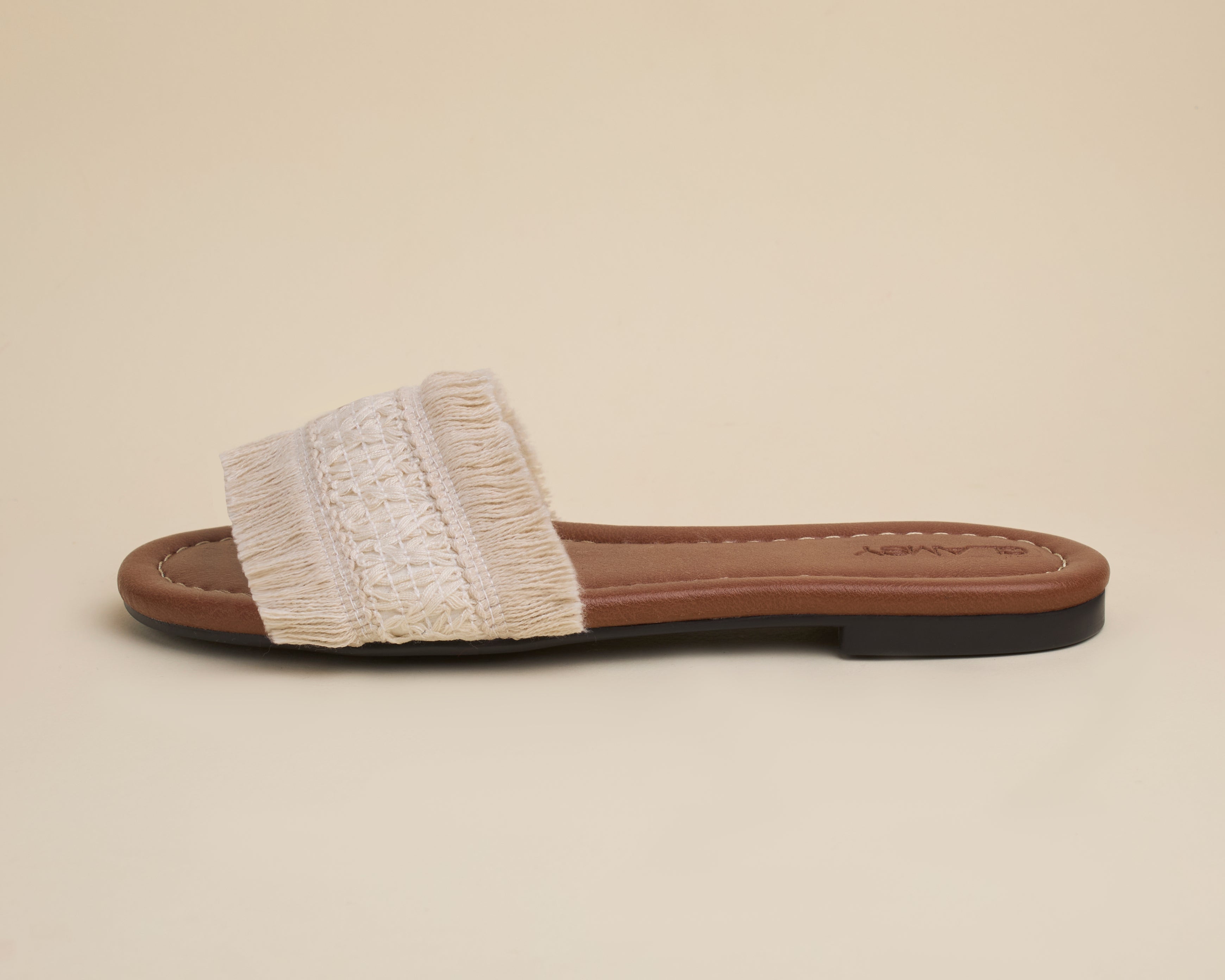 Chilla Slippers — handcrafted women's slippers from Glamsy Egypt