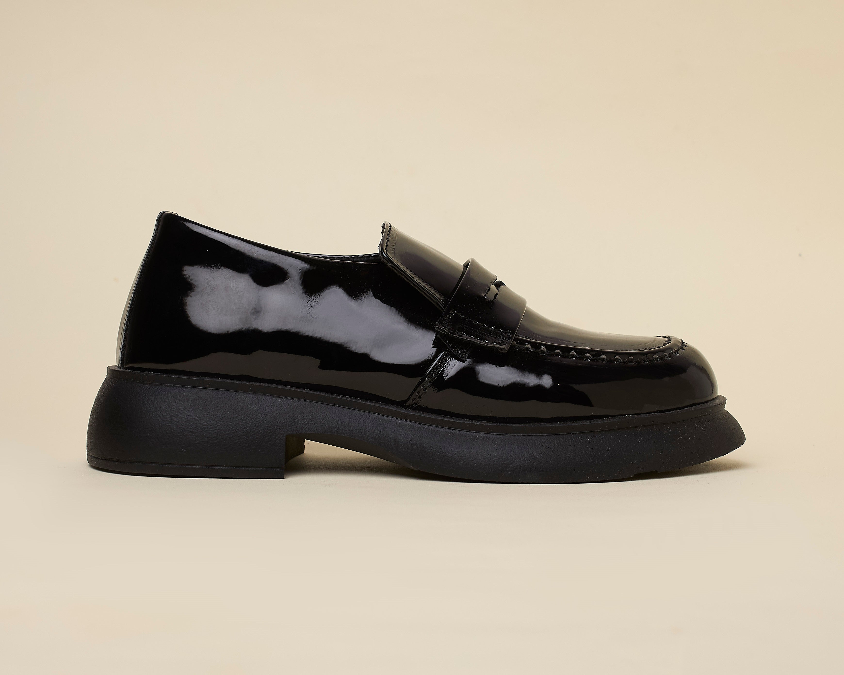 Luna Loafers — handcrafted women's loafers from Glamsy Egypt