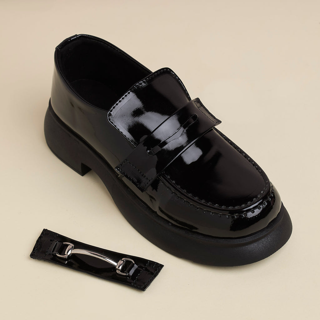 Luna Loafers — handcrafted women's loafers from Glamsy Egypt