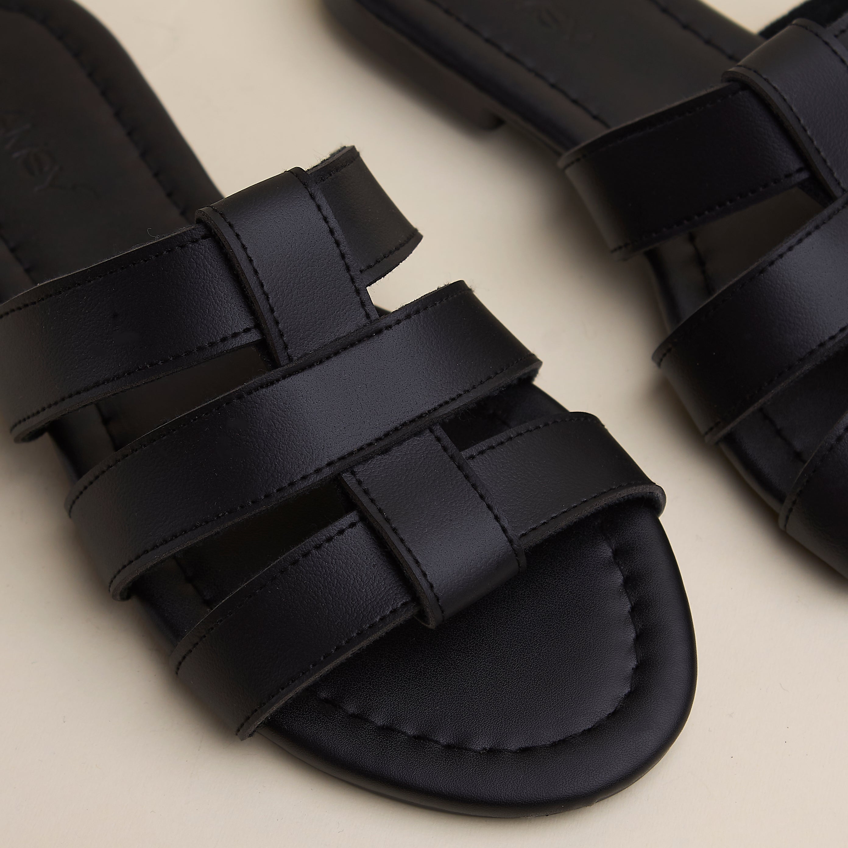 Thalia Slippers — handcrafted women's slippers from Glamsy Egypt