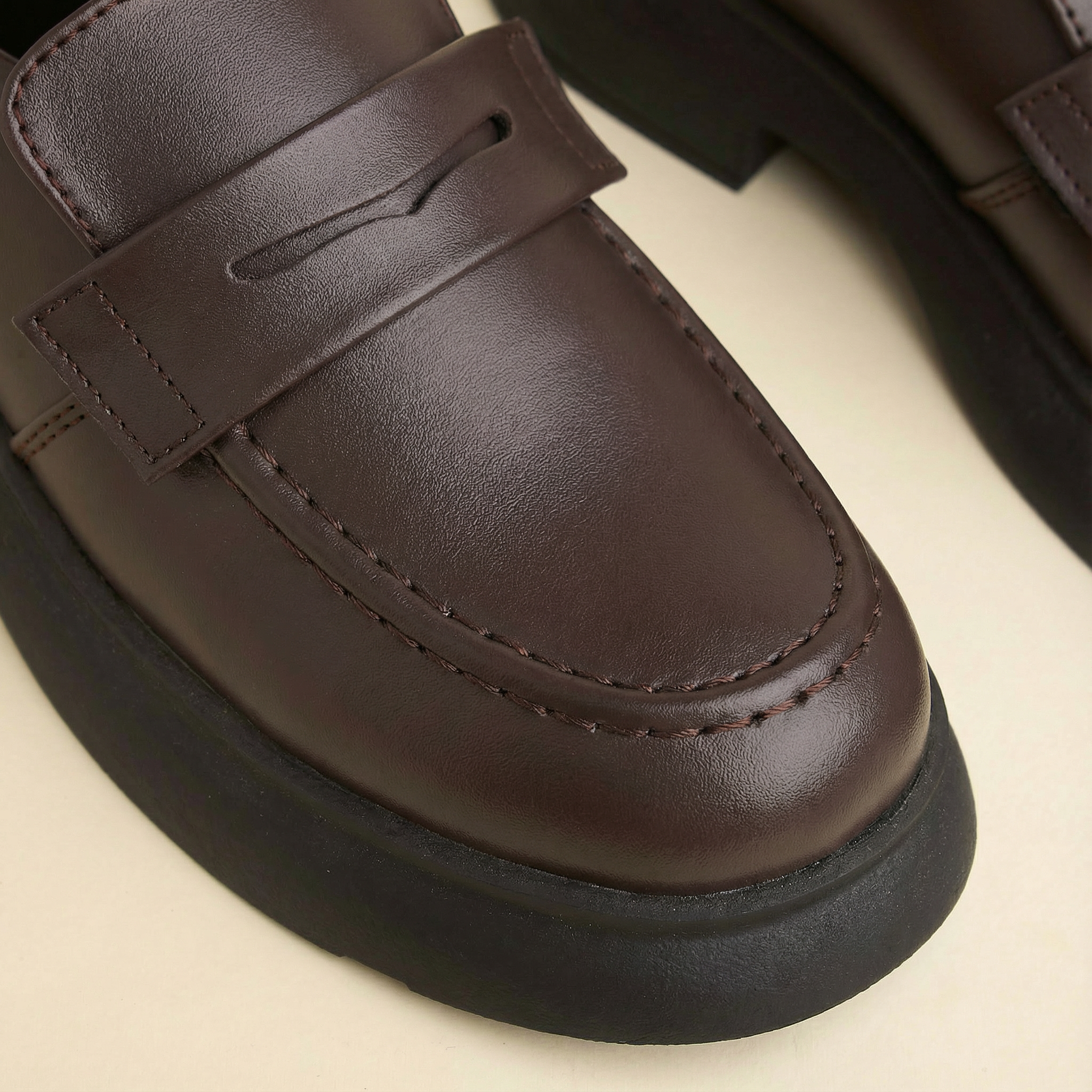 Luna Loafers — handcrafted women's loafers from Glamsy Egypt