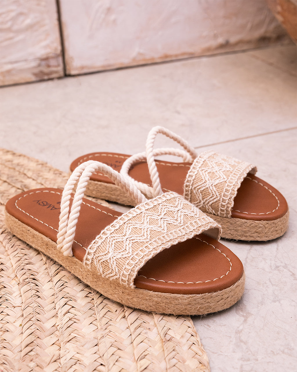 ANTHEIA Slippers in Havane — handcrafted women's slippers from Glamsy Egypt