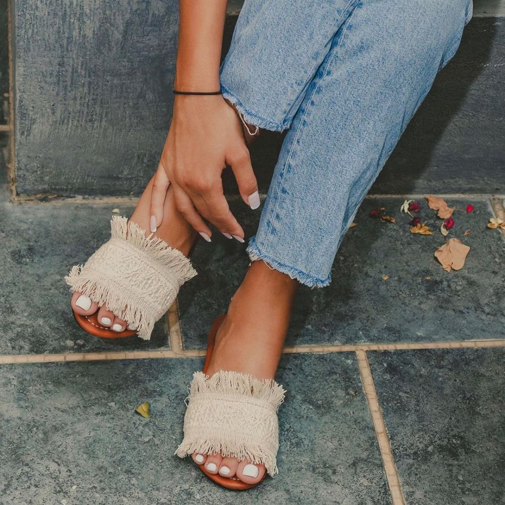 Chilla Slippers — handcrafted women's slippers from Glamsy Egypt